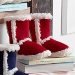 Pottery Barn Kid Suede Sherpa Slippers Red Size 6-9 Cozy Winter NEW Gift Holiday
